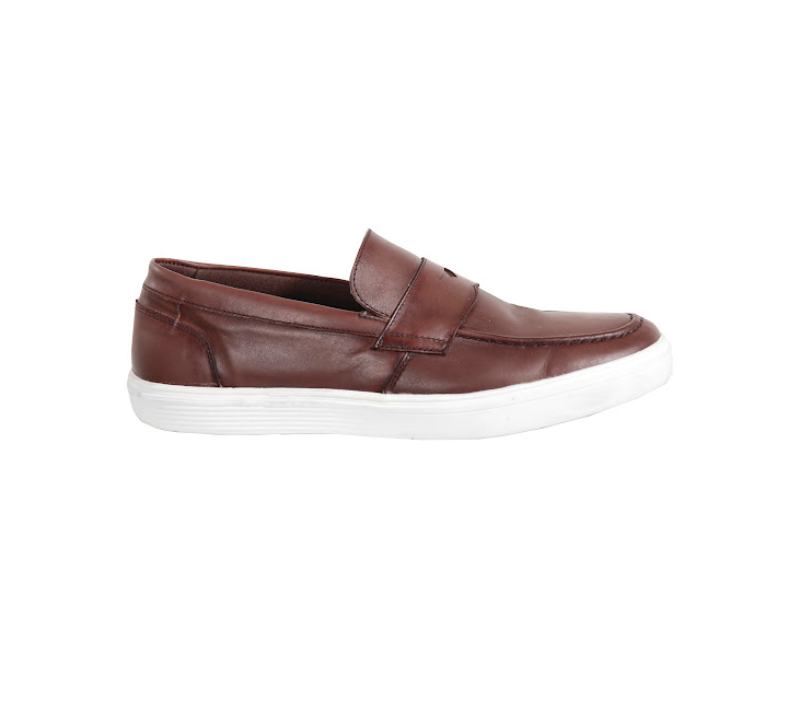 TÊNIS SLIP ON CASUAL GRAVATA