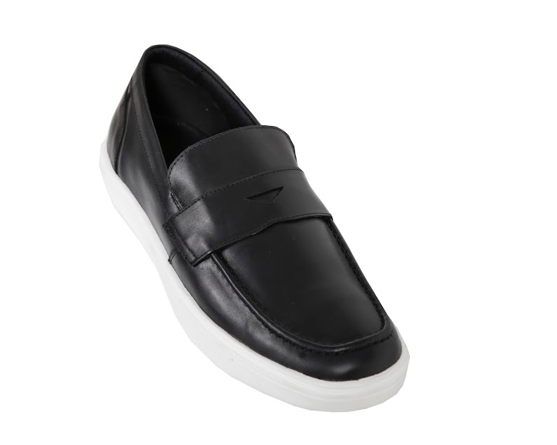TÊNIS SLIP ON CASUAL GRAVATA