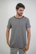 CAMISETA TEXTURA OVER LISTRAS
