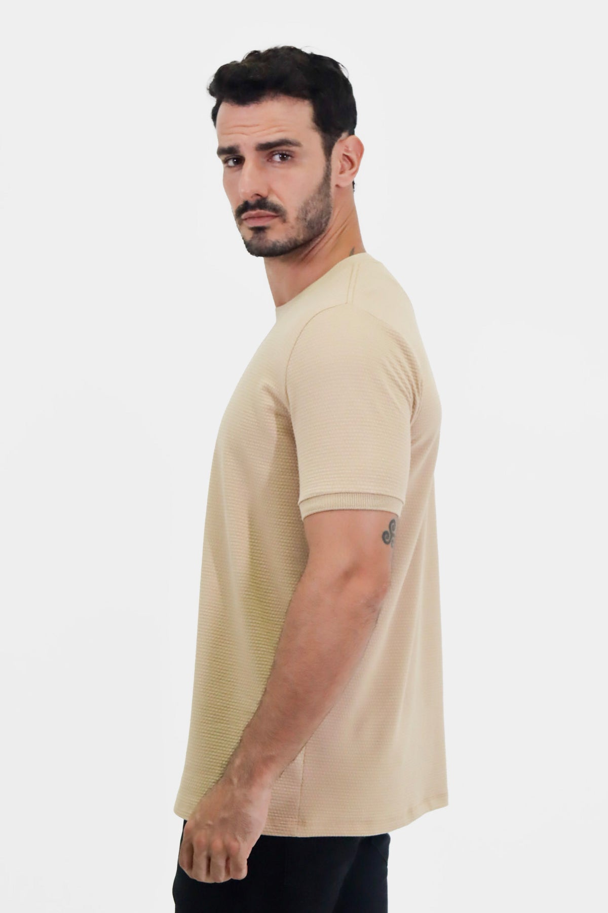 CAMISETA ESTRUTURADA TEXTURA